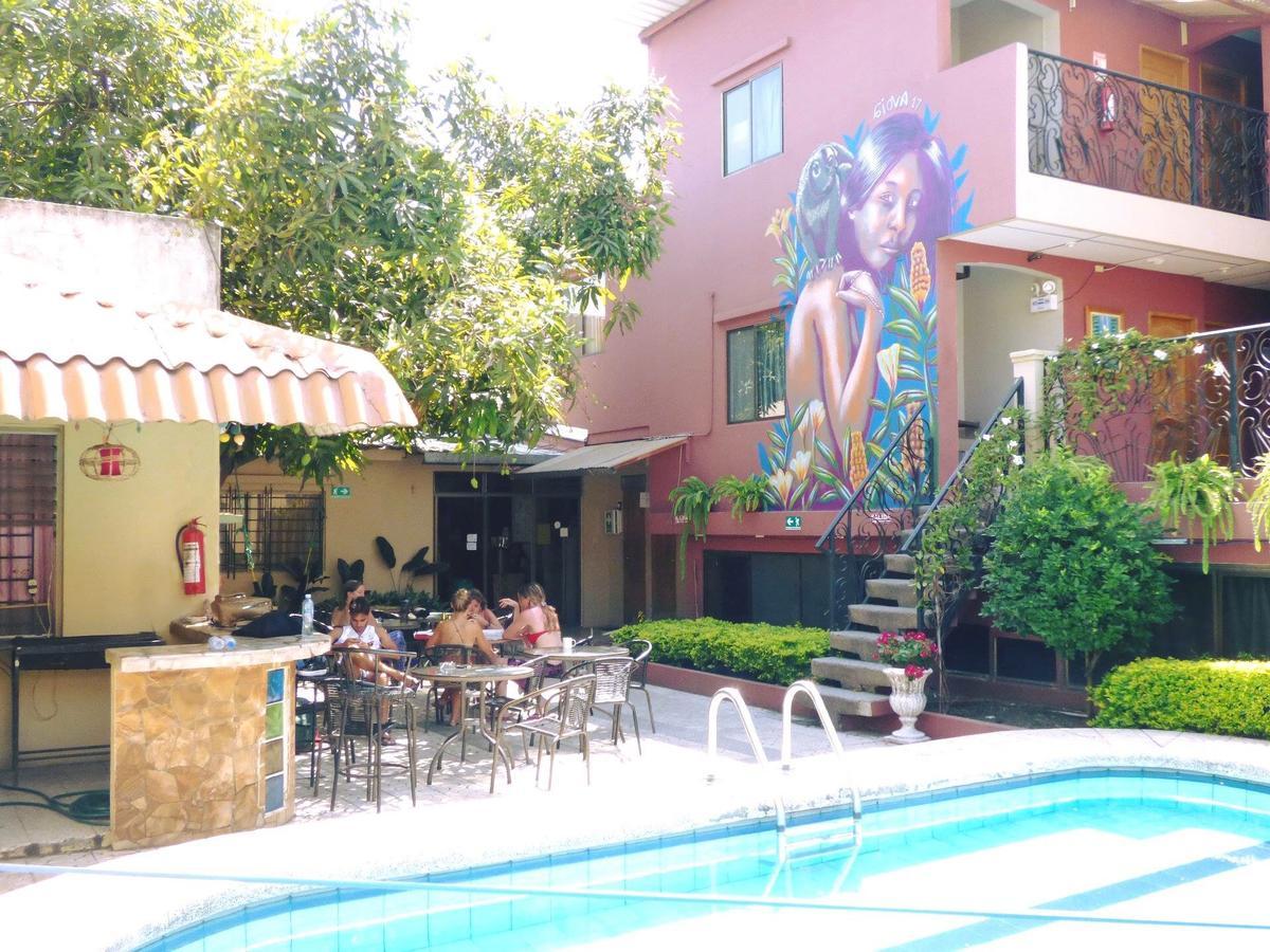 Hostel Nucapacha Guayaquil Extérieur photo